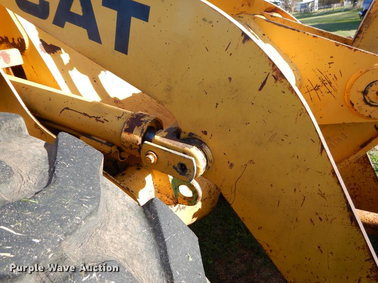 image for item EJ9837 1988 Caterpillar 916 wheel loader