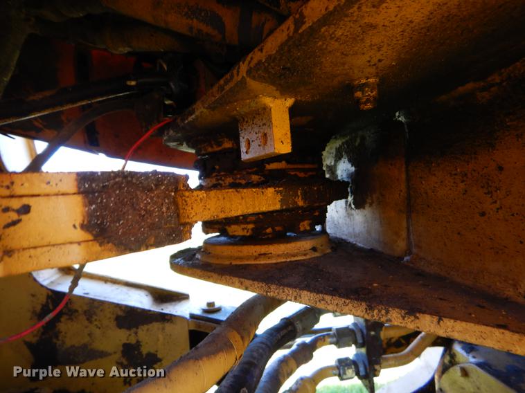 image for item EJ9837 1988 Caterpillar 916 wheel loader