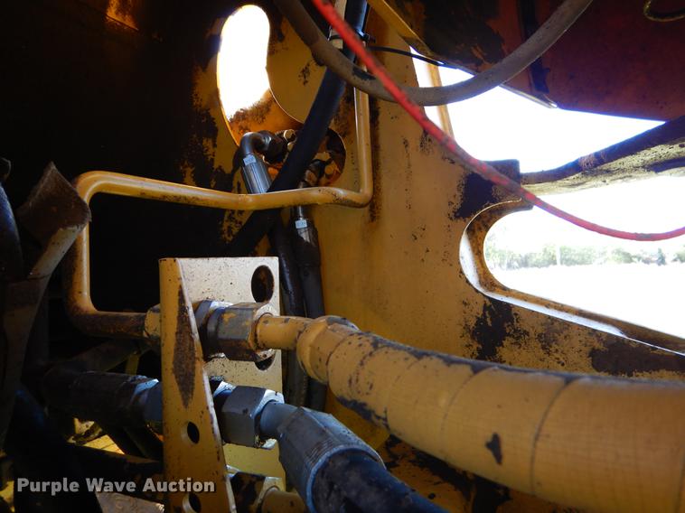 image for item EJ9837 1988 Caterpillar 916 wheel loader