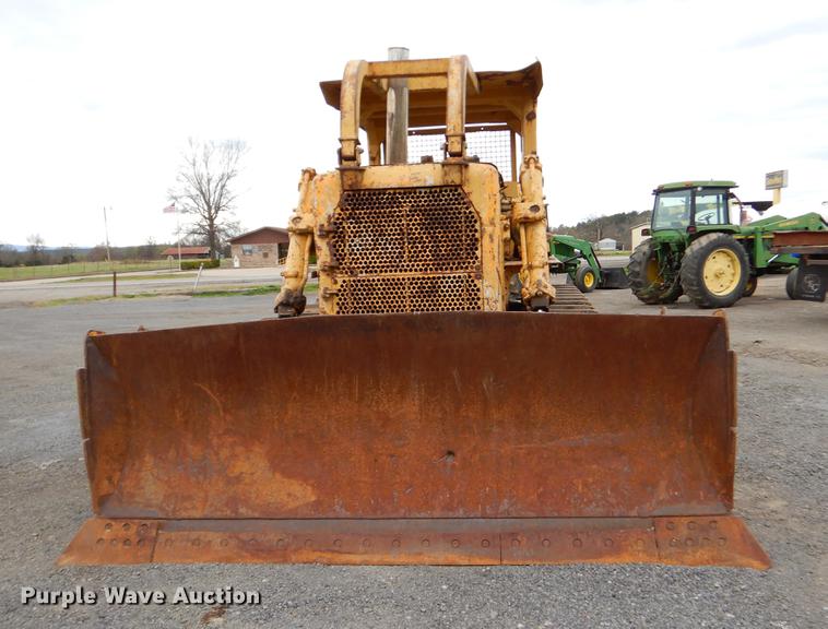 image for item EJ9842 1977 Caterpillar D7 dozer