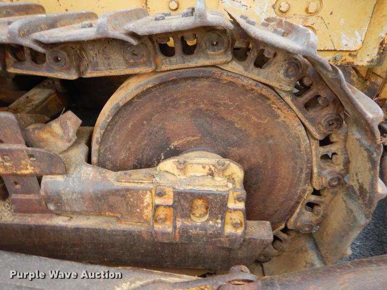 image for item EJ9842 1977 Caterpillar D7 dozer