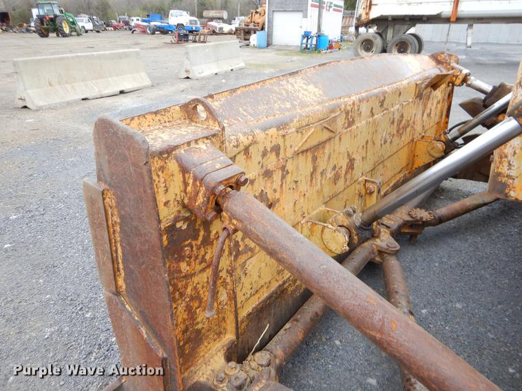 image for item EJ9842 1977 Caterpillar D7 dozer