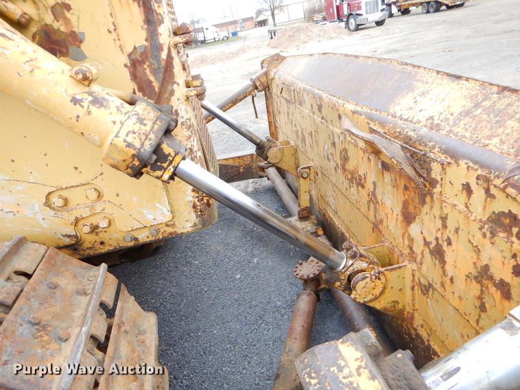 image for item EJ9842 1977 Caterpillar D7 dozer
