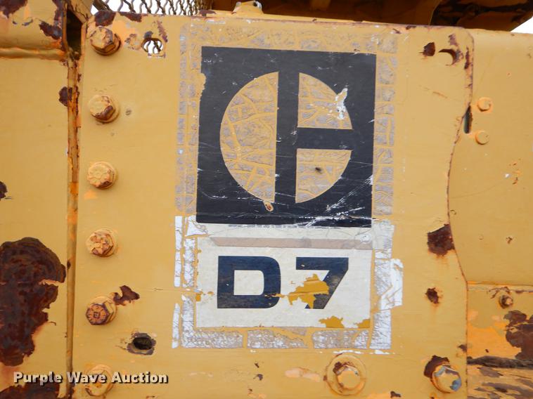 image for item EJ9842 1977 Caterpillar D7 dozer