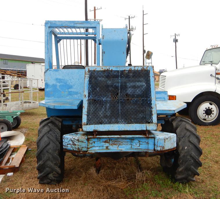 image for item EJ9877 Hustler LR523 telehandler