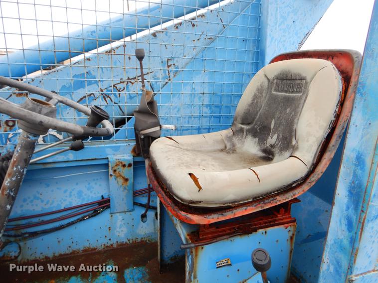 image for item EJ9877 Hustler LR523 telehandler