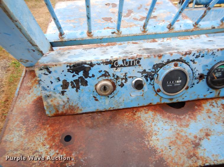 image for item EJ9877 Hustler LR523 telehandler