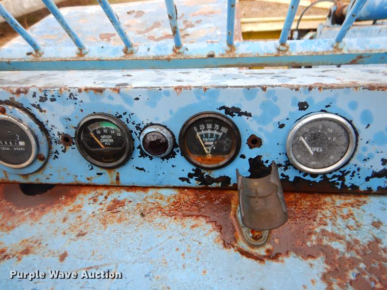 image for item EJ9877 Hustler LR523 telehandler