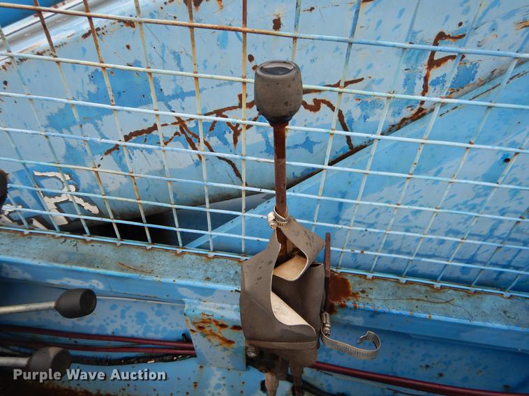 image for item EJ9877 Hustler LR523 telehandler