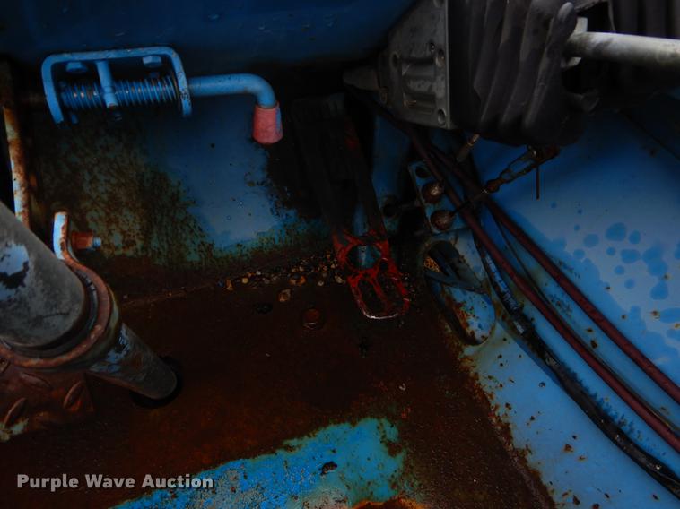 image for item EJ9877 Hustler LR523 telehandler