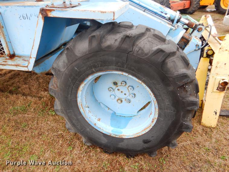 image for item EJ9877 Hustler LR523 telehandler