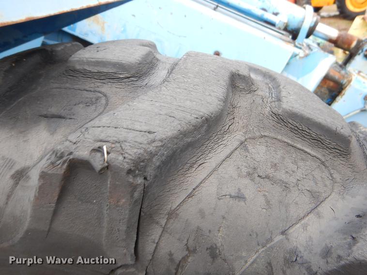 image for item EJ9877 Hustler LR523 telehandler