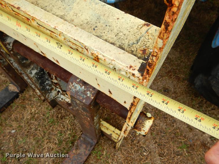 image for item EJ9877 Hustler LR523 telehandler