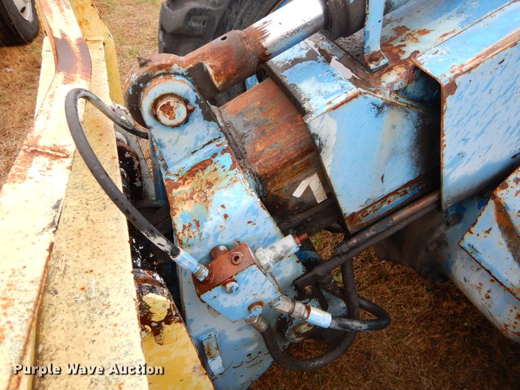 image for item EJ9877 Hustler LR523 telehandler