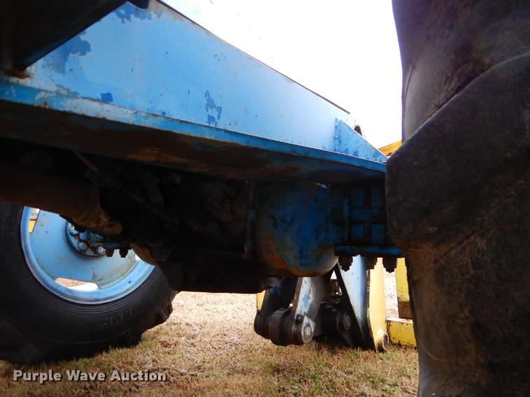 image for item EJ9877 Hustler LR523 telehandler