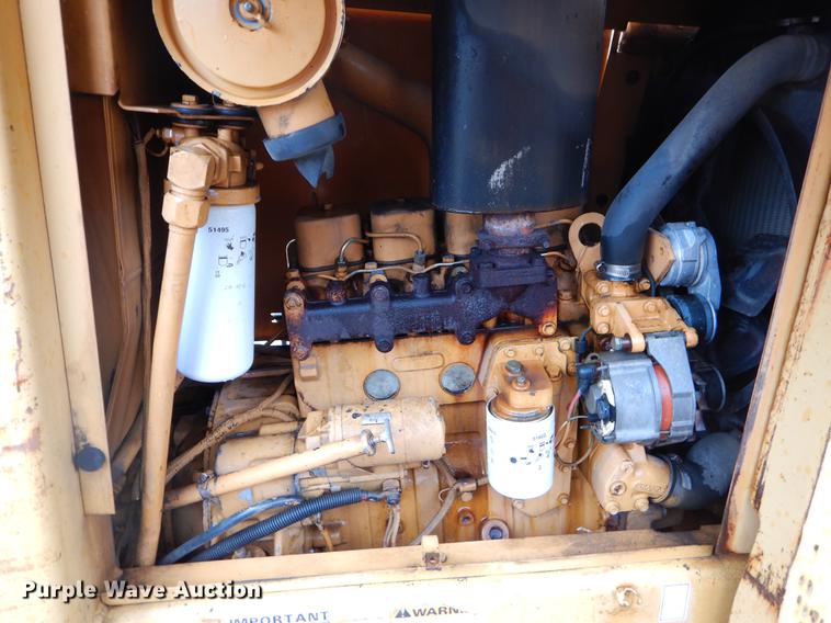 image for item EJ9878 1997 Case 586E forklift