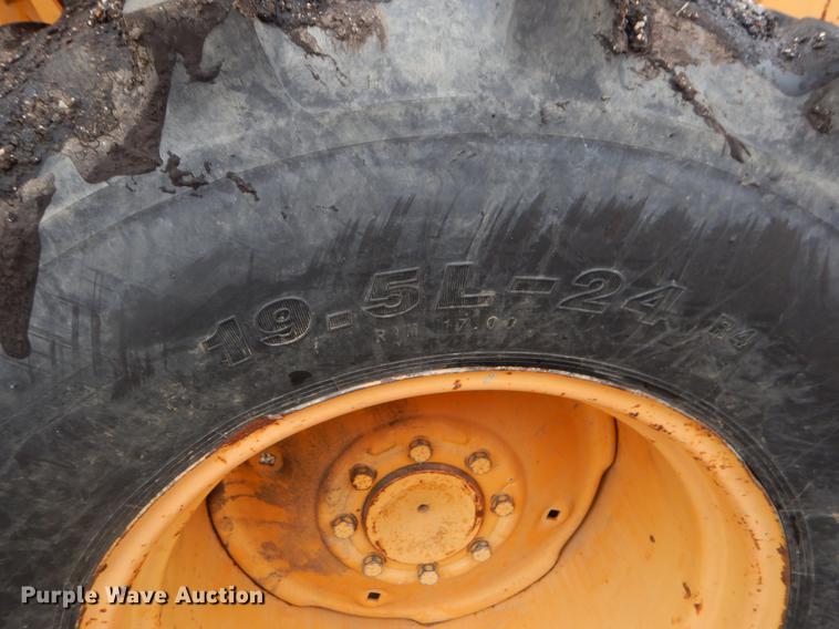 image for item EJ9878 1997 Case 586E forklift