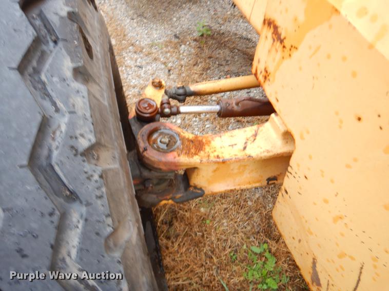 image for item EJ9878 1997 Case 586E forklift