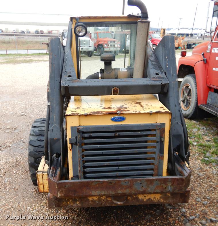 image for item EJ9879 1990 New Holland L781 skid steer