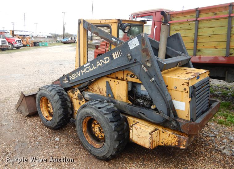 image for item EJ9879 1990 New Holland L781 skid steer