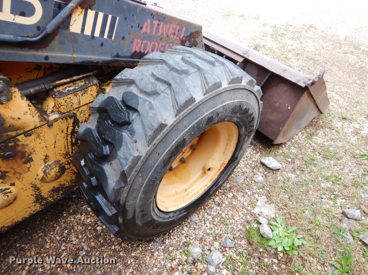 image for item EJ9879 1990 New Holland L781 skid steer