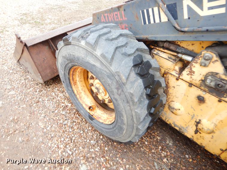 image for item EJ9879 1990 New Holland L781 skid steer