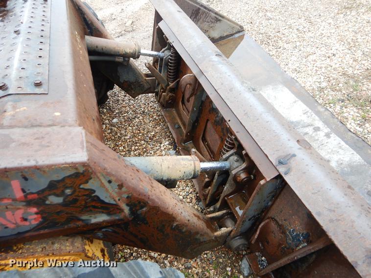 image for item EJ9879 1990 New Holland L781 skid steer