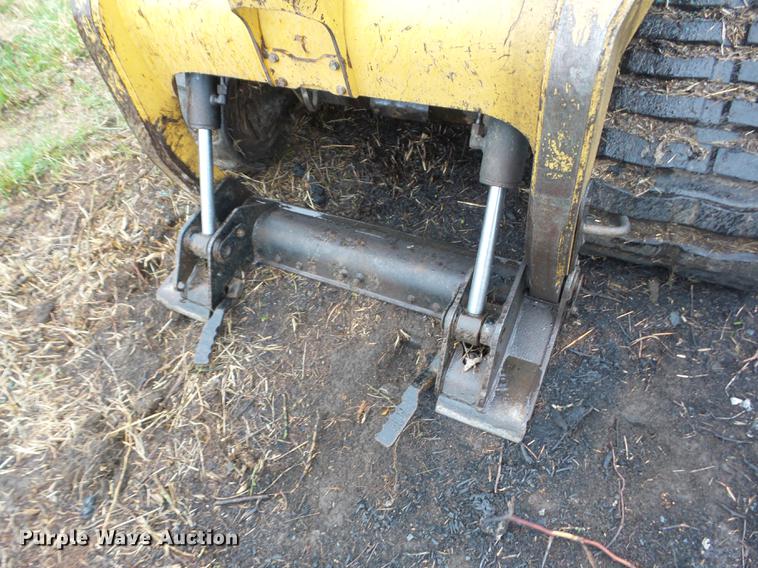 image for item J8531 2006 Caterpillar 287B skid steer