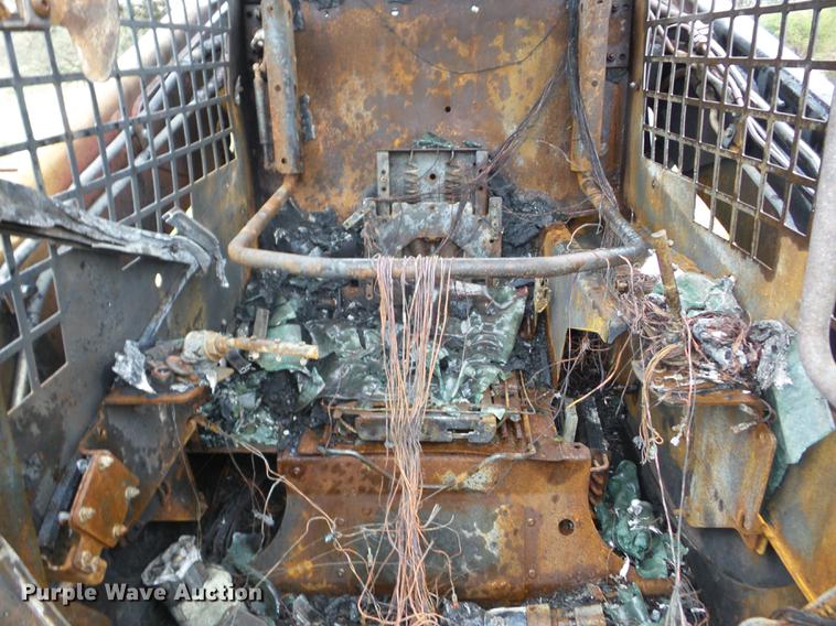 image for item J8531 2006 Caterpillar 287B skid steer