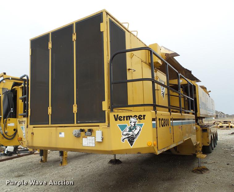 image for item L5668 2001 Vermeer TG800 tub grinder