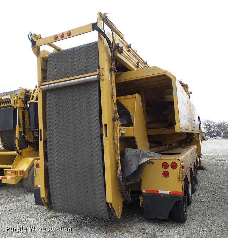 image for item L5668 2001 Vermeer TG800 tub grinder