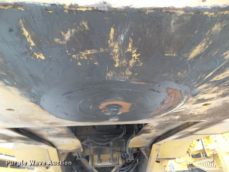 image for item L5668 2001 Vermeer TG800 tub grinder