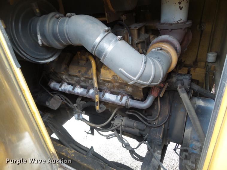 image for item L5668 2001 Vermeer TG800 tub grinder