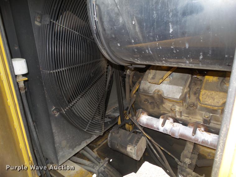 image for item L5668 2001 Vermeer TG800 tub grinder