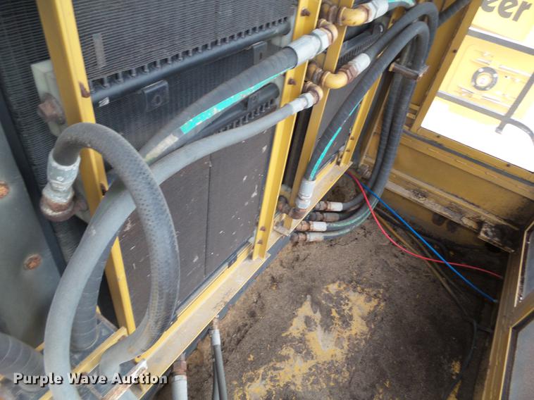 image for item L5668 2001 Vermeer TG800 tub grinder