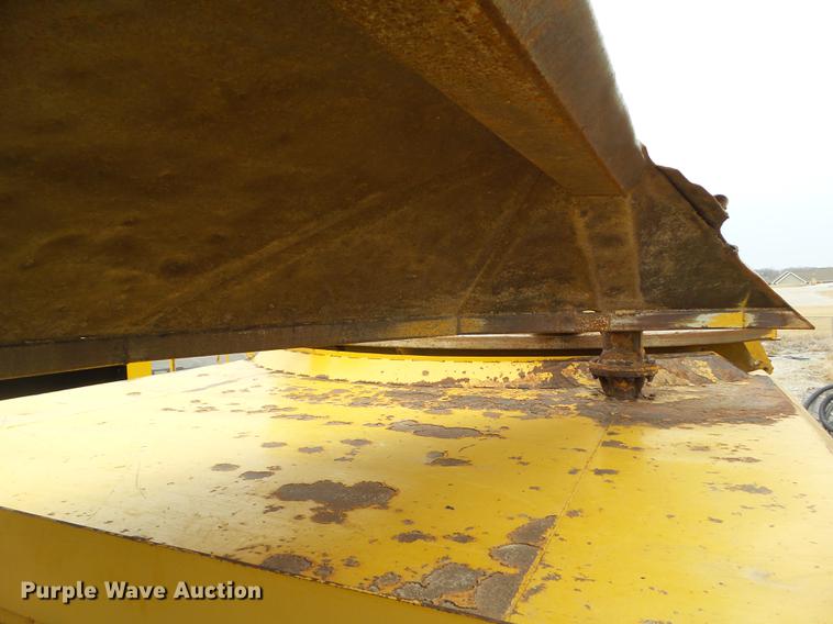 image for item L5668 2001 Vermeer TG800 tub grinder