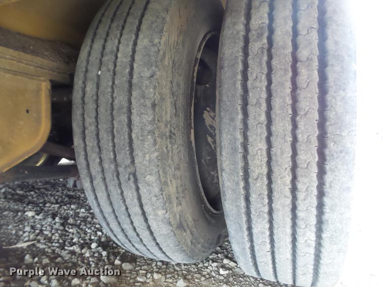 image for item L5668 2001 Vermeer TG800 tub grinder