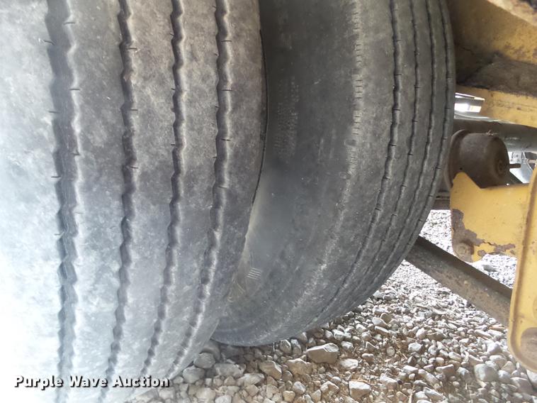 image for item L5668 2001 Vermeer TG800 tub grinder