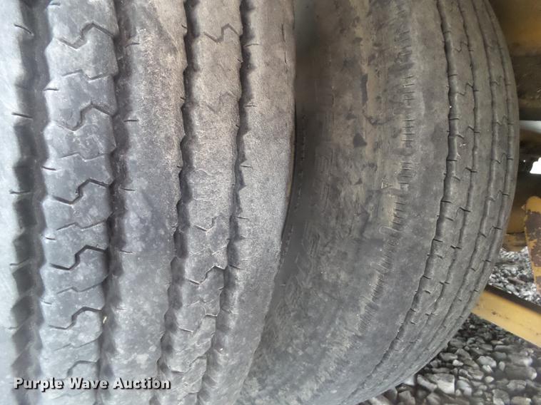 image for item L5668 2001 Vermeer TG800 tub grinder