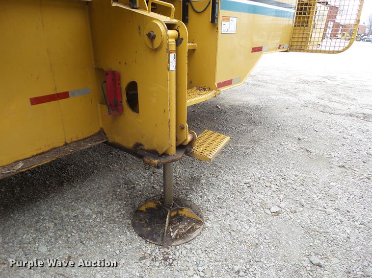 image for item L5668 2001 Vermeer TG800 tub grinder