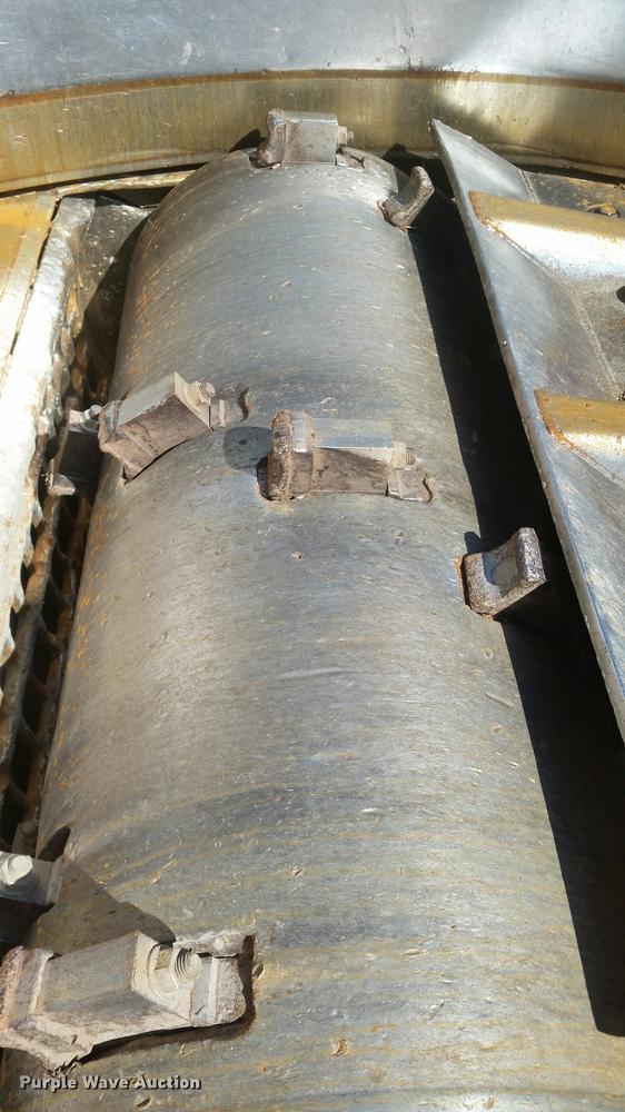 image for item L5668 2001 Vermeer TG800 tub grinder