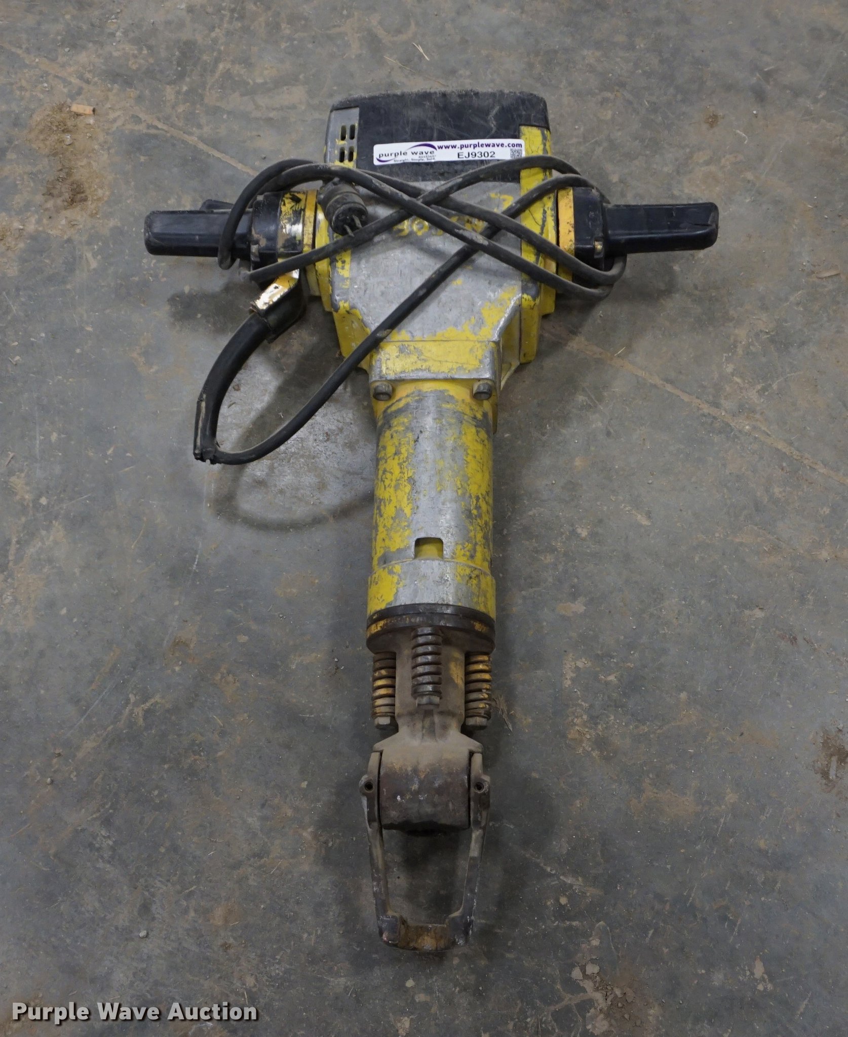 Bosch jack hammer in Wathena, KS Item EJ9302 sold Purple Wave