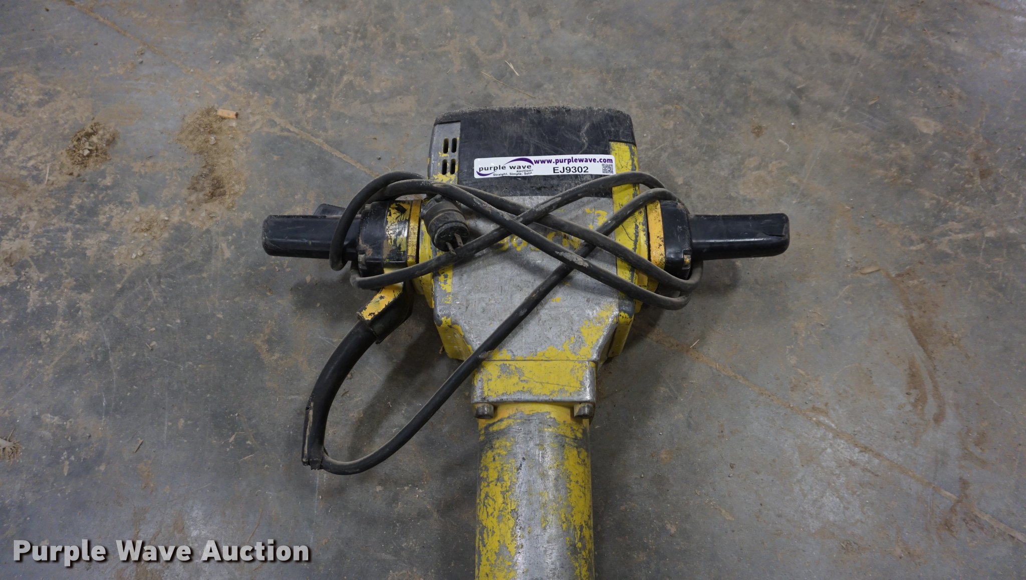 Bosch jack hammer in Wathena, KS Item EJ9302 sold Purple Wave