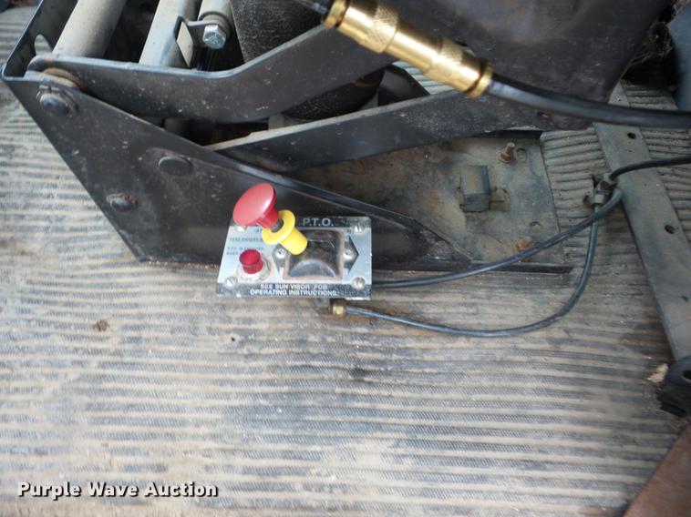 image for item AY9564 1995 Ford L9000 tender truck