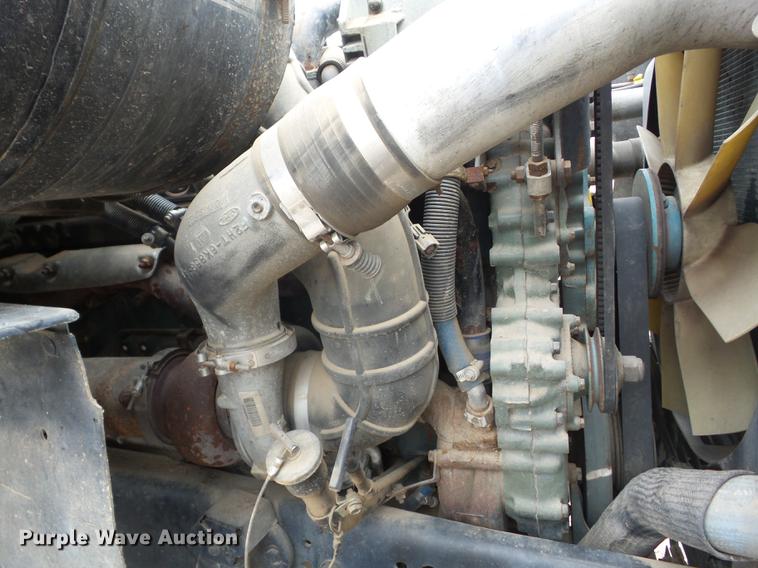 image for item AY9564 1995 Ford L9000 tender truck