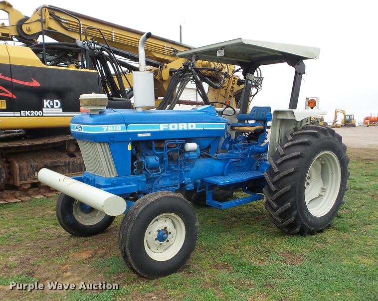image for item AY9568 1990 Ford 7610 tractor