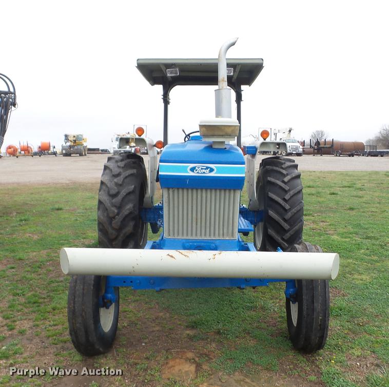 image for item AY9568 1990 Ford 7610 tractor