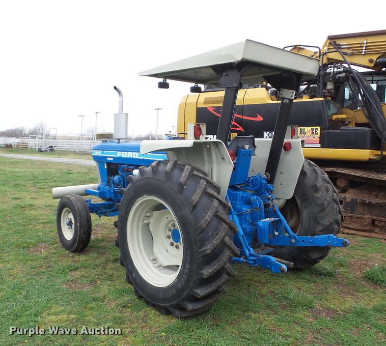 image for item AY9568 1990 Ford 7610 tractor