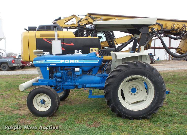 image for item AY9568 1990 Ford 7610 tractor