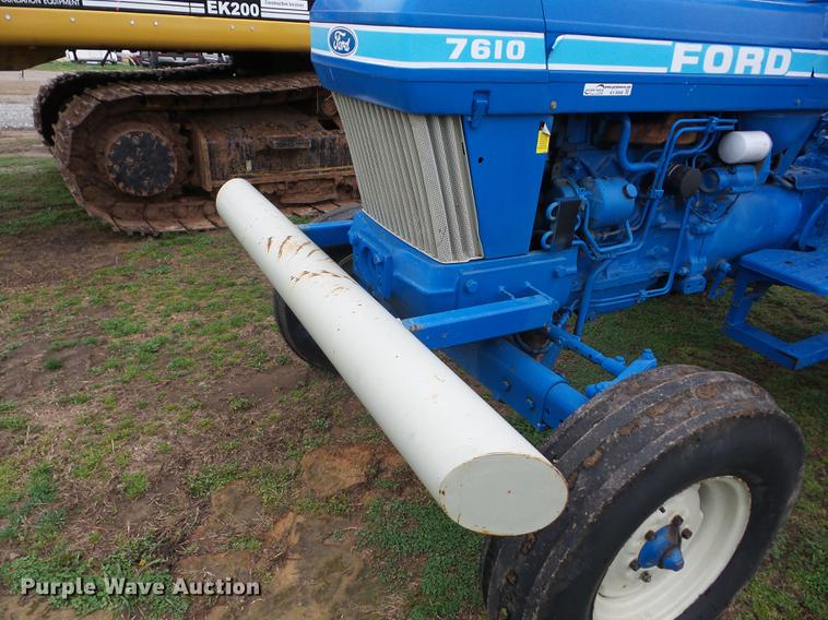 image for item AY9568 1990 Ford 7610 tractor